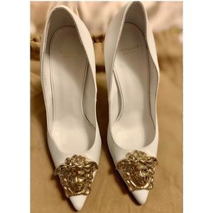 Pumps/heels
